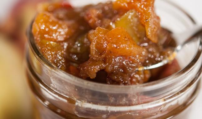 Apple and Chilli Chutney Recipe | Chelsea Sugar