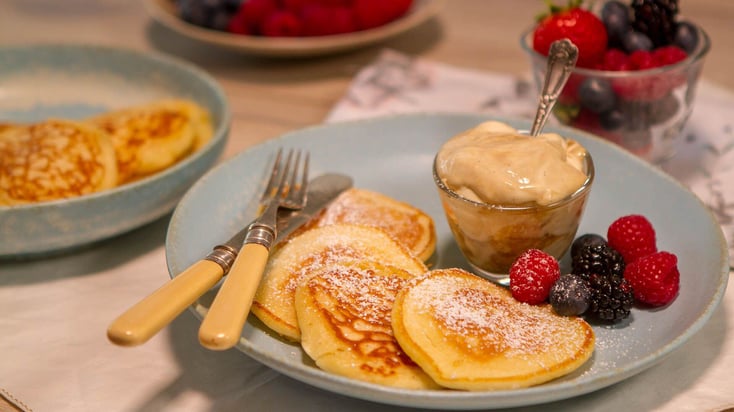Buttermilk pancakes with Brown Sugar Mascarpone