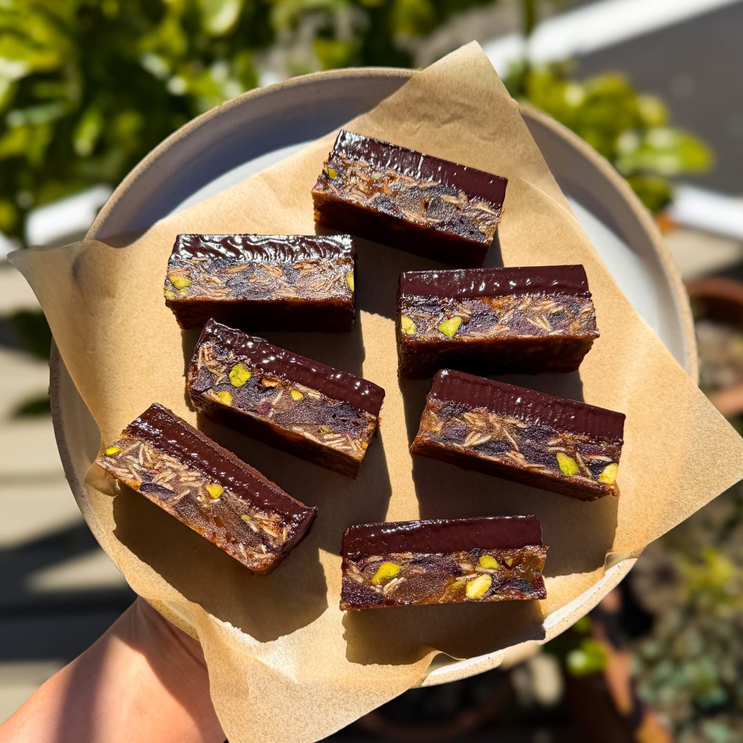 Chelsea Kitchen Chewy ANZAC, Pistachio and Chocolate Slice Recipe | Chelsea Sugar