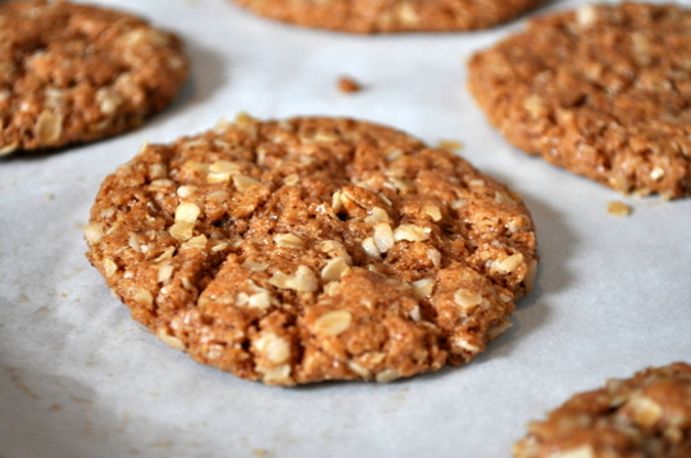 Crunchy Oat Biscuits