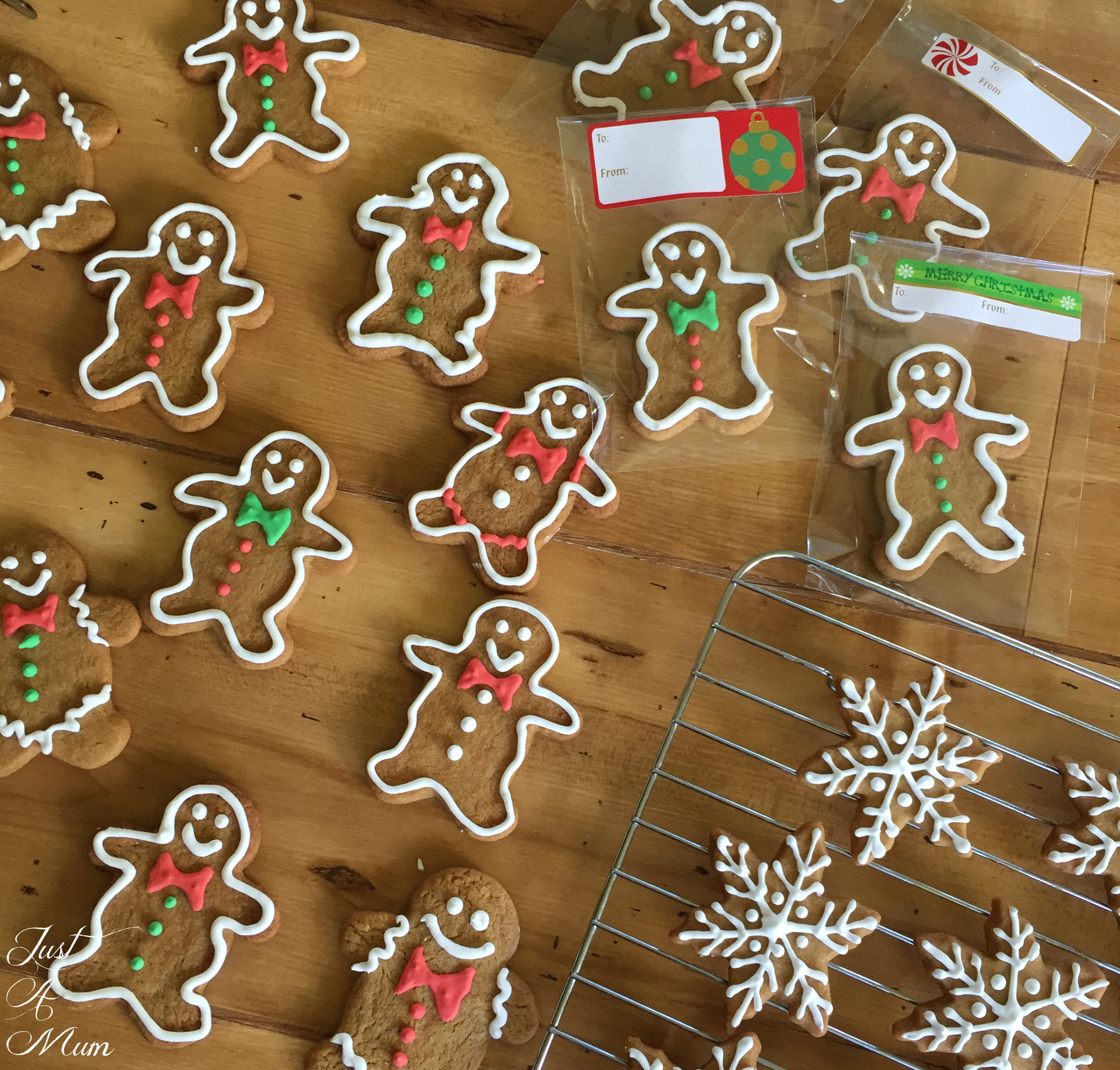 Gingerbread Men with Royal Icing