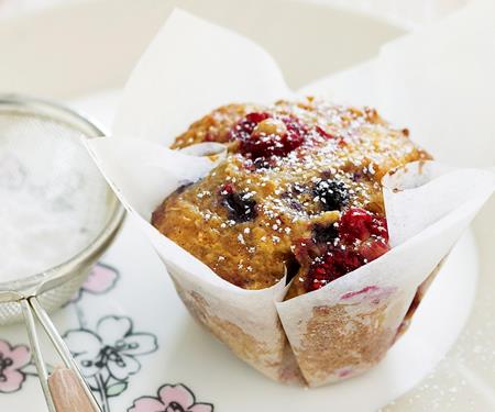 Mixed Berry and Oat Muffins